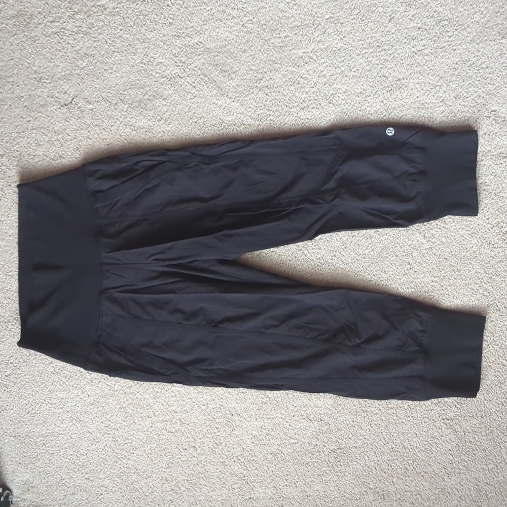 Lululemon high waisted Capris